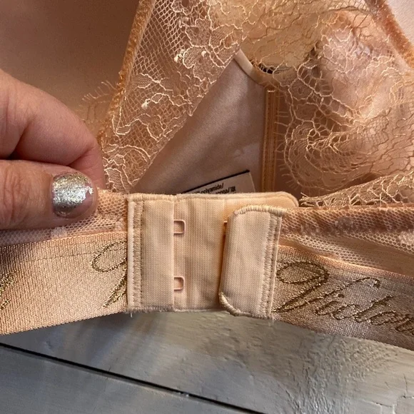 VS BRA NO UNDERWIRE - Picture 8 of 14